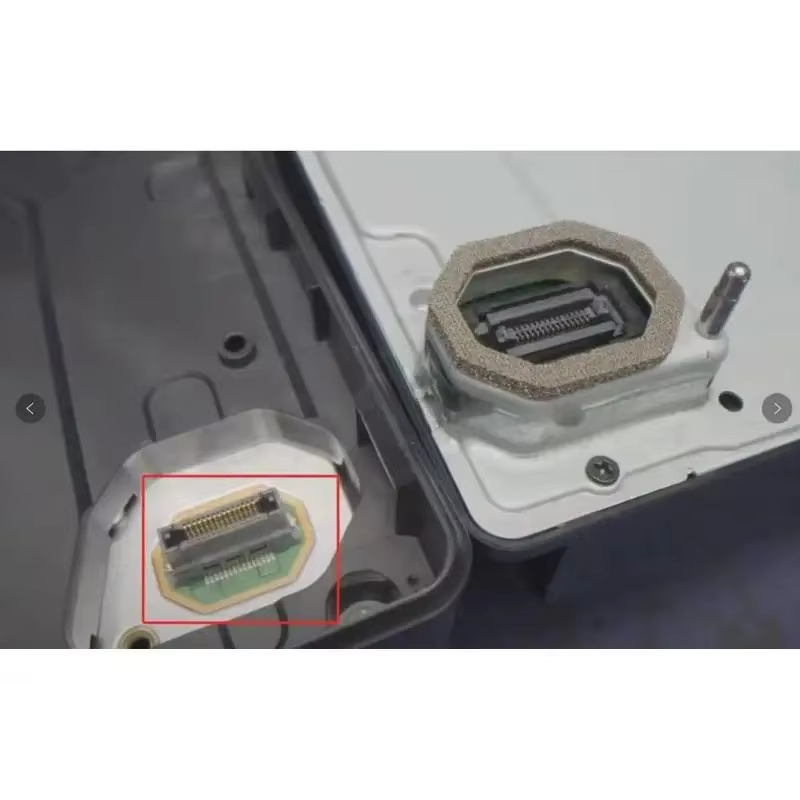 Gniazdo męskie napędu optyczne – Gaming Console In recenzja i cena